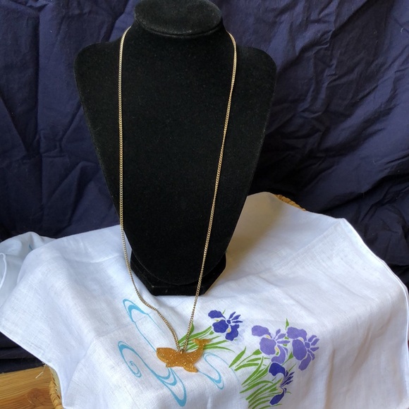 Handmade gold glitter whale necklace - Picture 3 of 3